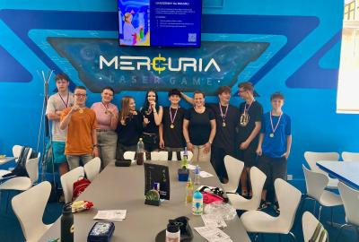 Třída 9.B vyrazila na Laser game do Prahy