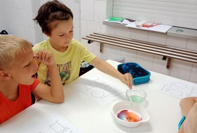 Chemické pokusy v prvních třídách