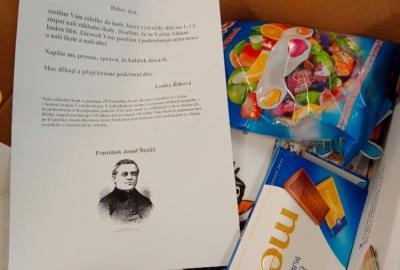 Česko-slovenský projekt „Záložka do knihy spojuje školy“