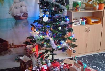 Krásné, pohodové Vánoce a v roce 2026  hodně zdraví a splněných přání  přeje 3.A.