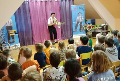 Návštěva představení "Klaun Eddie" v MŠ