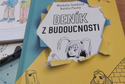 Čtenářské deníky + prezentace přečtených knih