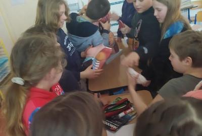 Zajímavé pomůcky = zábavnější výuka