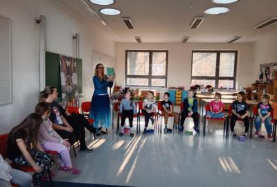 Noc s Andersenem ve 2. B