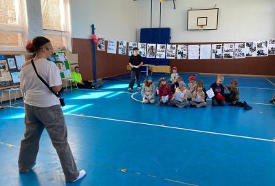 Výstava "Nepřemoženy" ve dnech 28.4.- 29.4. u nás ve škole