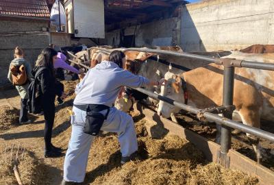Výlet na biofarmu v Bělči na "Den Země"